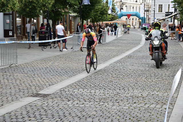 埃弗頓俱樂部面臨解雇主帥的權力與財政難題.